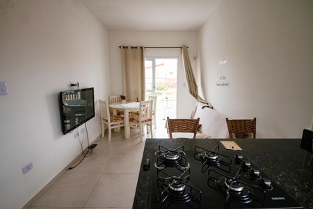 Casa de condomínio para alugar com 78m², 2 quartos e sem vaga