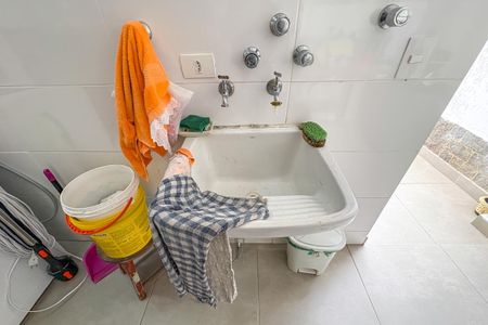 Casa à venda com 150m², 2 quartos e 2 vagas Casa à venda com 150m², 2 quartos e 2 vagasÁrea de Serviço