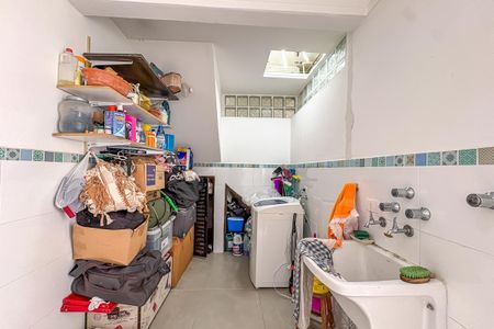 Casa à venda com 150m², 2 quartos e 2 vagas Casa à venda com 150m², 2 quartos e 2 vagasÁrea de Serviço