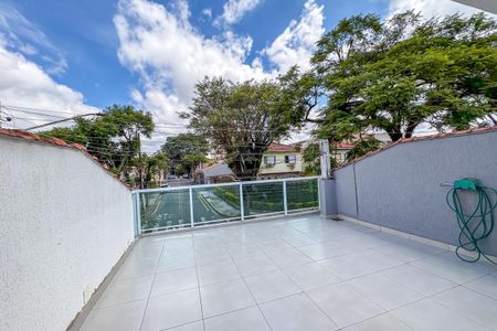 Casa à venda com 150m², 2 quartos e 2 vagas Casa à venda com 150m², 2 quartos e 2 vagasVaranda da Suíte 2