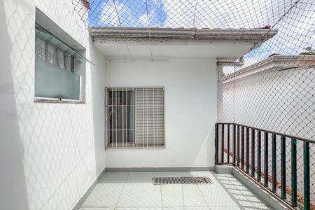 Casa à venda com 150m², 2 quartos e 2 vagas Casa à venda com 150m², 2 quartos e 2 vagasVaranda Escritório