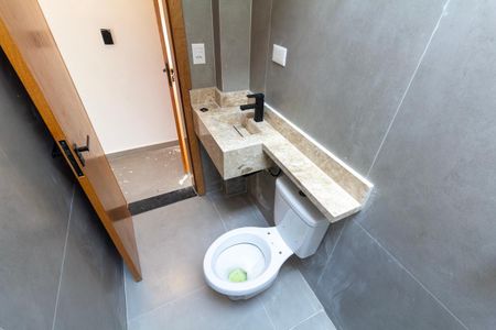 Casa à venda com 205m², 3 quartos e 2 vagas Casa à venda com 205m², 3 quartos e 2 vagasBanheiro 2