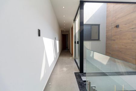 Casa à venda com 205m², 3 quartos e 2 vagas Casa à venda com 205m², 3 quartos e 2 vagasCorredor