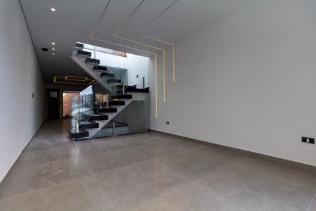 Sala de casa à venda com 3 quartos, 205m² em Parque Paineiras, São Paulo