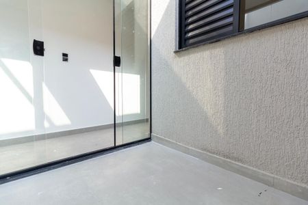 Casa à venda com 205m², 3 quartos e 2 vagas Casa à venda com 205m², 3 quartos e 2 vagasJardim de Inverno