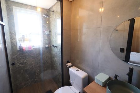 Banheiro da Suíte 1 de apartamento à venda com 2 quartos, 96m² em Quitaúna, Osasco