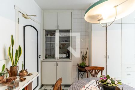 Apartamento à venda com 182m², 3 quartos e 2 vagas Apartamento à venda com 182m², 3 quartos e 2 vagasCozinha