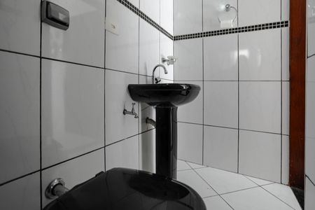 Casa para alugar com 220m², 4 quartos e 3 vagasBanheiro de Serviço