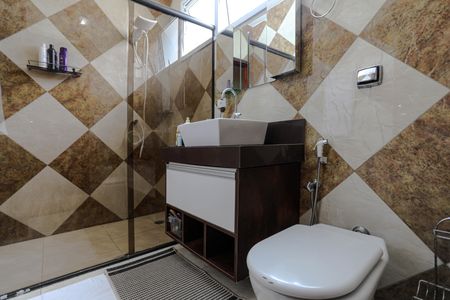 Casa para alugar com 220m², 4 quartos e 3 vagasBanheiro