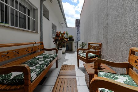 Casa para alugar com 220m², 4 quartos e 3 vagasQuintal