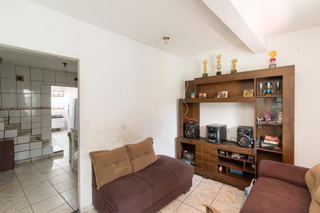 Sala de casa para alugar com 4 quartos, 25m² em Jardim Alzira, São Paulo