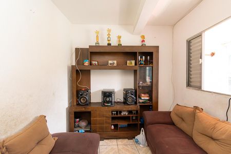 Casa para alugar com 25m², 4 quartos e 2 vagasSala