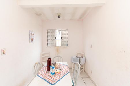 Casa para alugar com 25m², 4 quartos e 2 vagasCozinha - Copa