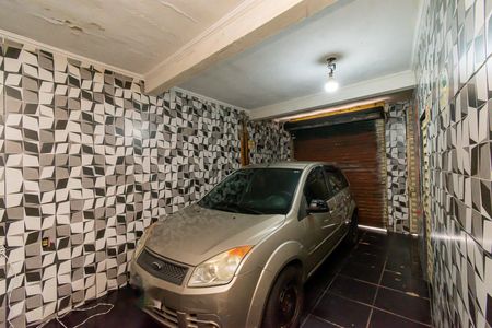 Garagem de casa para alugar com 4 quartos, 25m² em Jardim Alzira, São Paulo