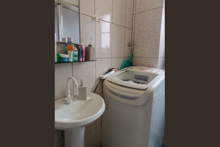 Banheiro de apartamento à venda com 1 quarto, 27m² em Centro Histórico, Porto Alegre