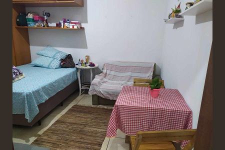 Sala/Quarto de apartamento à venda com 1 quarto, 27m² em Centro Histórico, Porto Alegre