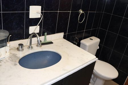 Banheiro de apartamento para alugar com 2 quartos, 82m² em Bela Vista, São Paulo