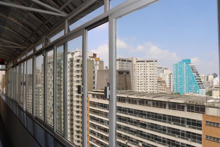 Apartamento para alugar com 82m², 2 quartos e sem vagaVaranda