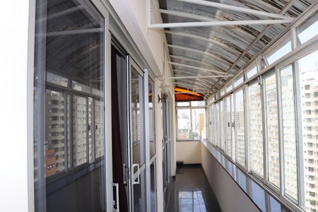 Apartamento para alugar com 82m², 2 quartos e sem vagaVaranda