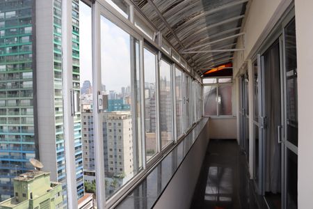 Apartamento para alugar com 82m², 2 quartos e sem vagaVaranda