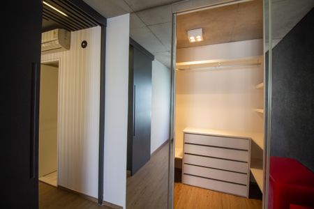 Apartamento para alugar com 70m², 2 quartos e 2 vagasCloset 