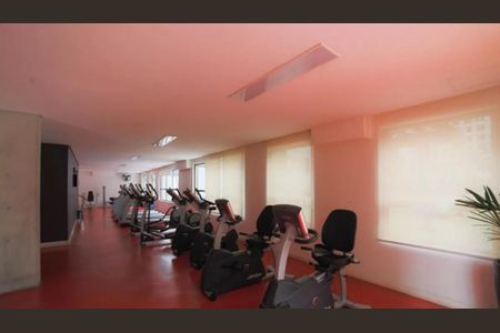 Apartamento para alugar com 70m², 2 quartos e 2 vagasÁrea comum - Academia