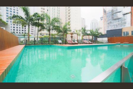 Apartamento para alugar com 70m², 2 quartos e 2 vagasÁrea comum - Piscina