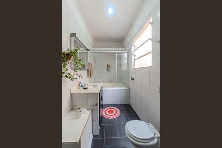 Apartamento para alugar com 163m², 4 quartos e sem vaga Apartamento para alugar com 163m², 4 quartos e sem vagaBanheiro 2