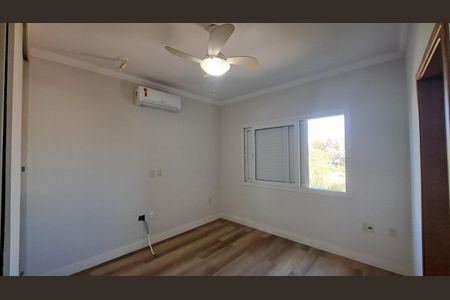 Casa de condomínio para alugar com 248m², 4 quartos e 4 vagas