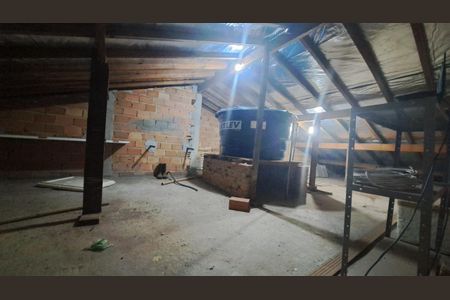 Casa de condomínio para alugar com 248m², 4 quartos e 4 vagas