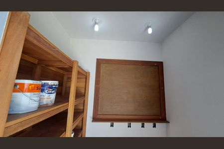Casa de condomínio para alugar com 248m², 4 quartos e 4 vagas