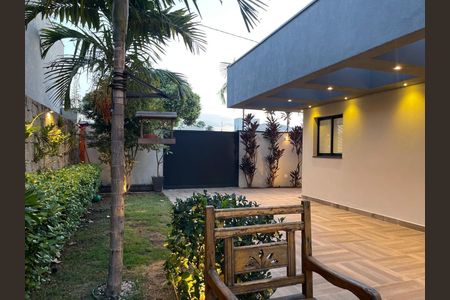 Casa para alugar com 262m², 3 quartos e 4 vagas