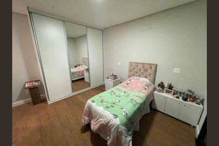 Casa para alugar com 262m², 3 quartos e 4 vagas