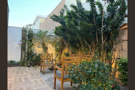 Casa para alugar com 262m², 3 quartos e 4 vagas