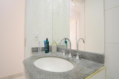 Apartamento à venda com 78m², 3 quartos e 2 vagasBanheiro Social