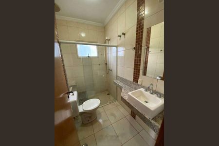 Casa para alugar com 290m², 6 quartos e 2 vagas