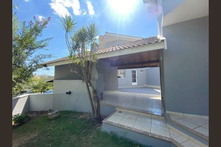 Casa para alugar com 290m², 6 quartos e 2 vagas