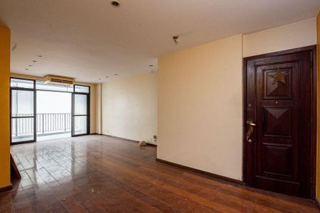 Apartamento à venda com 3 quartos, 229m² em Icaraí, Niterói