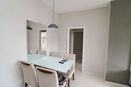 Sala de apartamento para alugar com 3 quartos, 67m² em Ribeira, Rio de Janeiro