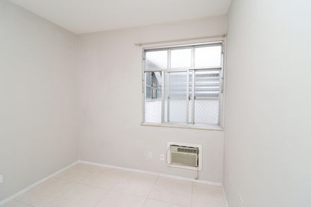 Quarto 2 de apartamento para alugar com 3 quartos, 67m² em Ribeira, Rio de Janeiro