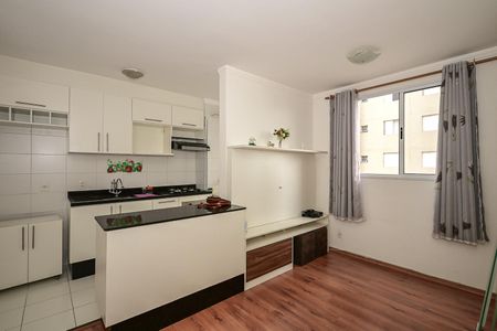 Sala de apartamento para alugar com 2 quartos, 55m² em Vila Pirajussara, São Paulo