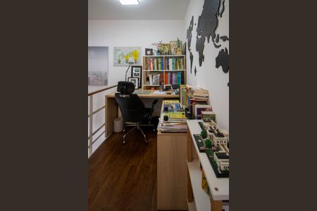 Apartamento à venda com 100m², 2 quartos e 2 vagasEscritório 