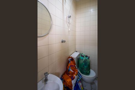 Apartamento à venda com 100m², 2 quartos e 2 vagasBanheiro área de Serviço