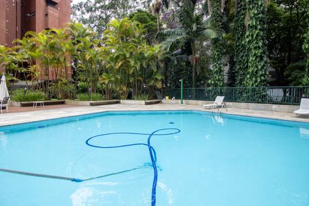 Apartamento à venda com 100m², 2 quartos e 2 vagasPiscina 