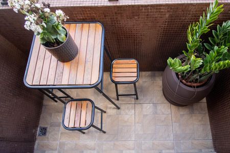 Varanda Sala  de apartamento à venda com 2 quartos, 100m² em Jardim Londrina, São Paulo