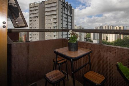 Varanda Sala  de apartamento à venda com 2 quartos, 100m² em Jardim Londrina, São Paulo