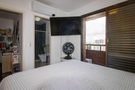 Apartamento à venda com 100m², 2 quartos e 2 vagasSuíte 1