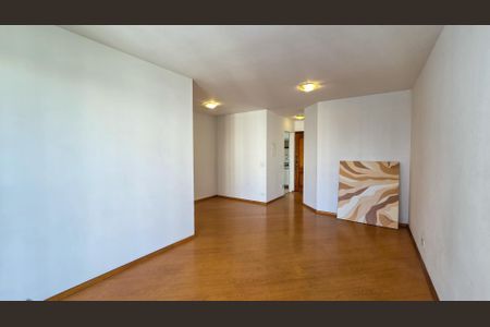 Sala de apartamento para alugar com 3 quartos, 72m² em Vila Sofia, São Paulo