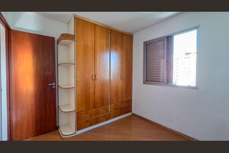 Apartamento para alugar com 72m², 3 quartos e 1 vagaQuarto 2