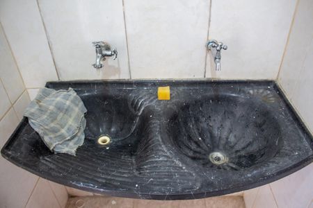 Casa para alugar com 45m², 2 quartos e 1 vagaÁrea de serviço